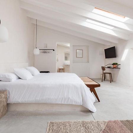 Meem Townhouse Hotel โซเยร์ ภายนอก รูปภาพ